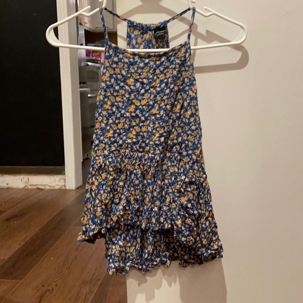 kids floral pattern tank top has never been worn